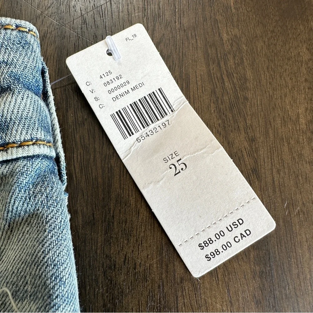 NEW Pilcro Letterpress Shorts